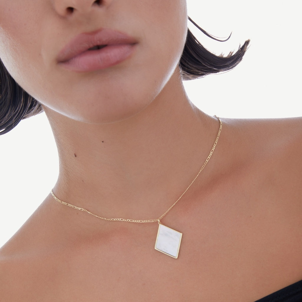 GEDE NECKLACE - Mother of Pearl