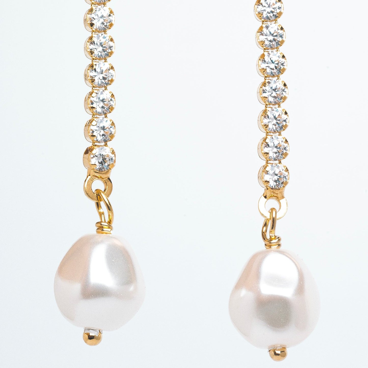 IFEYA EARRING - Pearls with clear Crystals