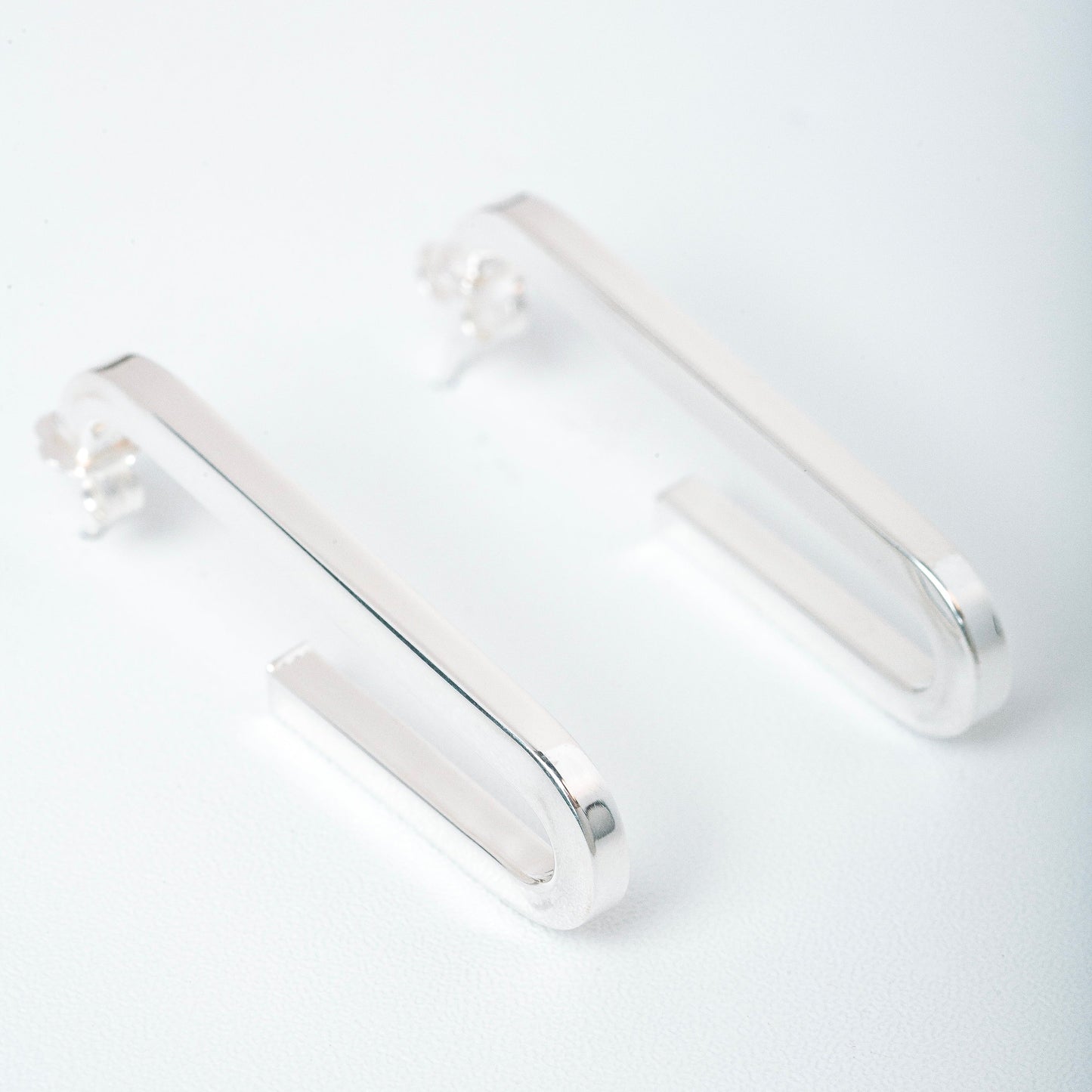 CLASSIC LOOP - Sterling silver / Rhodium plating
