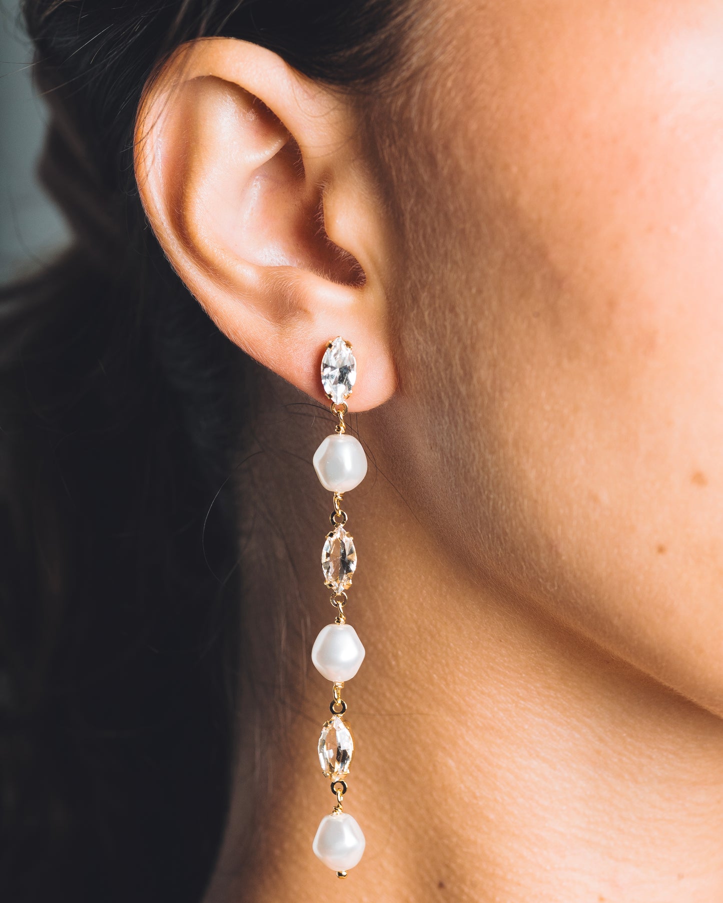 PENDIENTES LARGO MAYA - Perlas con Cristales transparentes