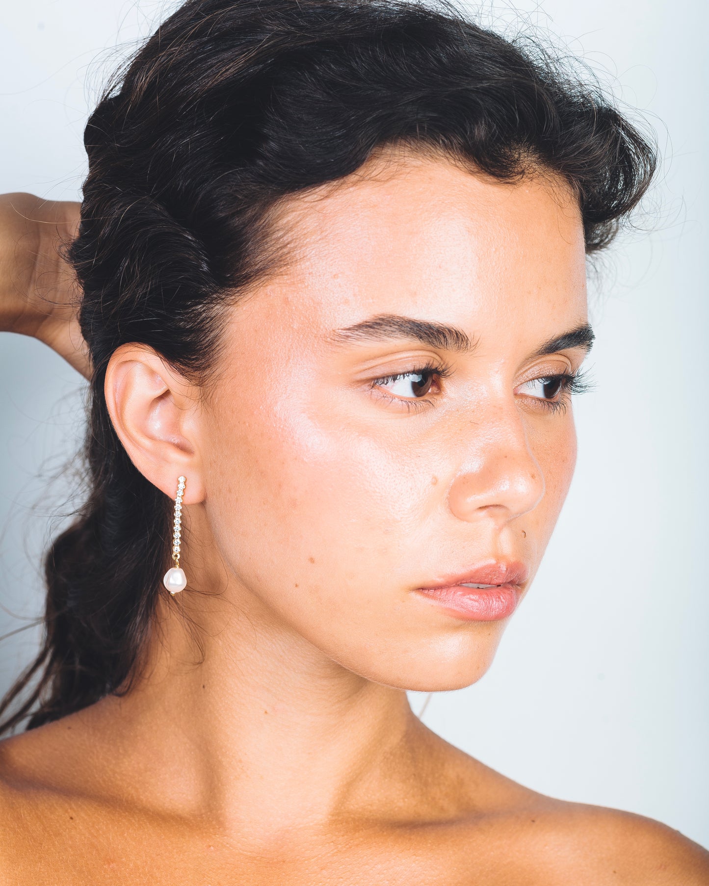 IFEYA EARRING - Pearls with clear Crystals