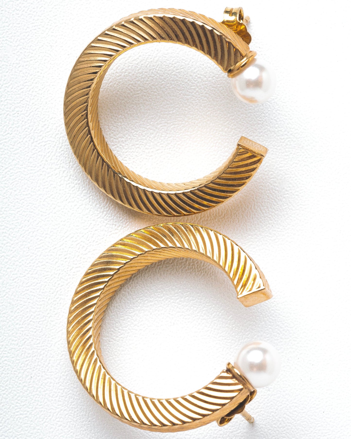 PENDIENTE ARLINA - Plata de Ley / Baño de Oro 18k, Perlas
