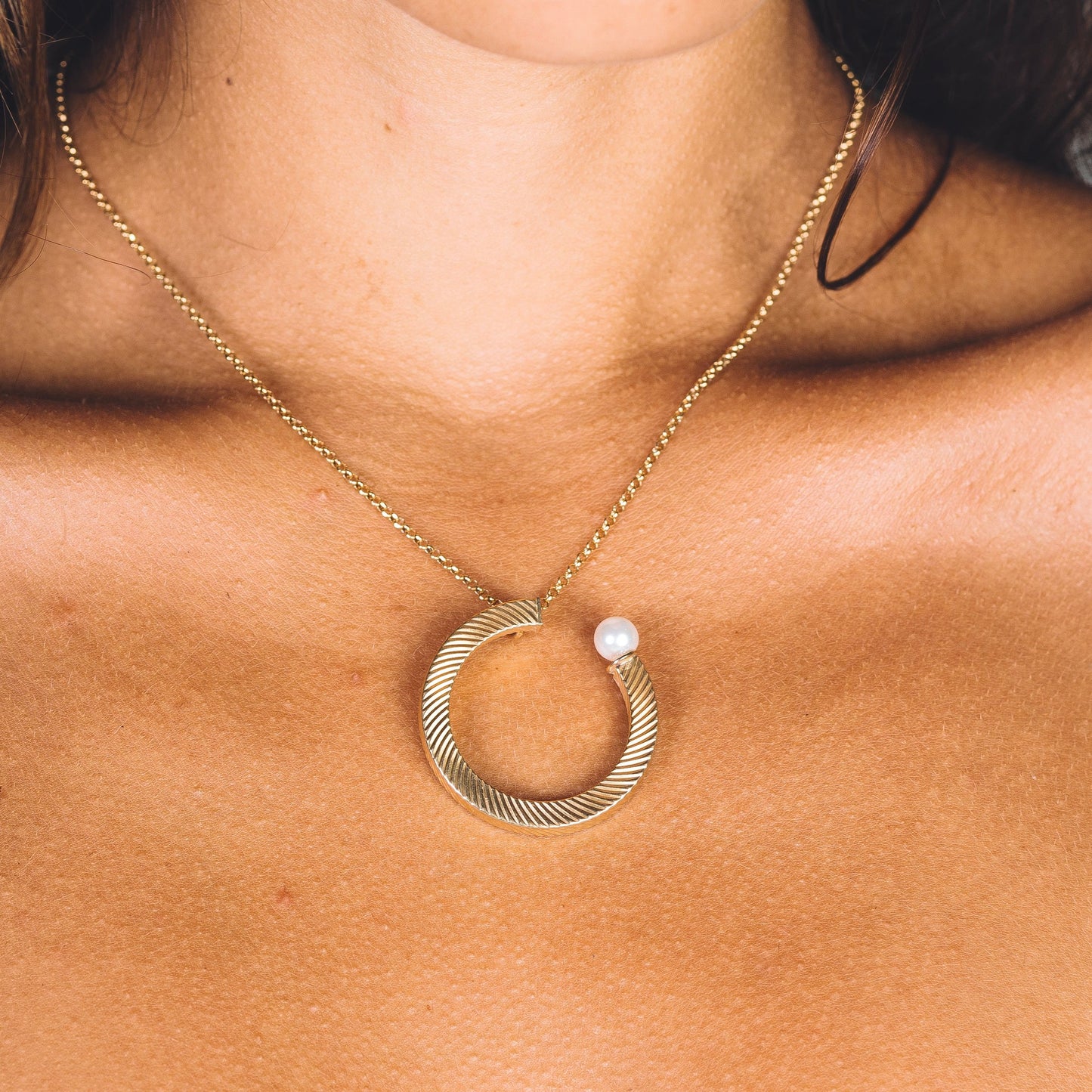 COLLAR ARLINA - Plata de Ley / Baño de Oro 18k, Perlas