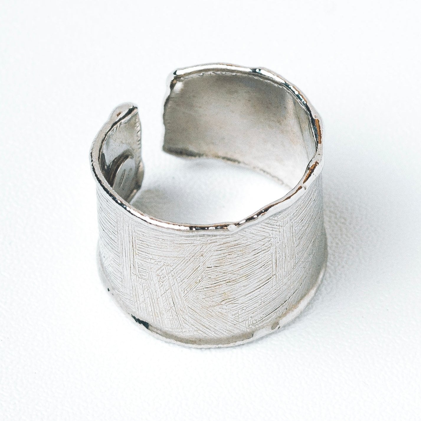 ANILLO GAIA - Plata de Ley / Baño de Rodio